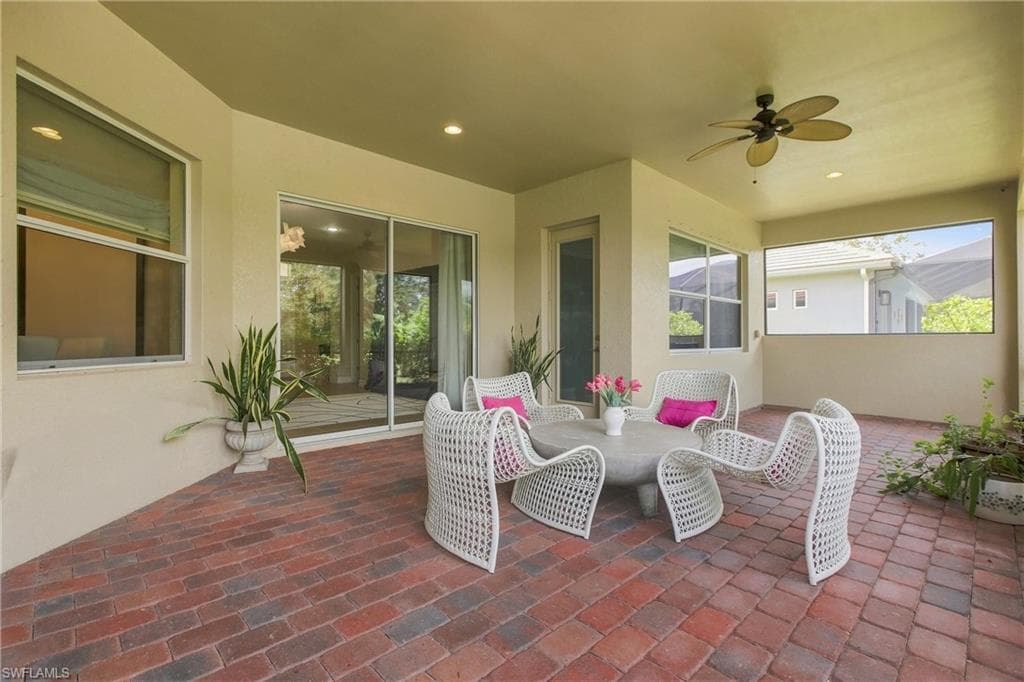 291 Saddlebrook LN-29