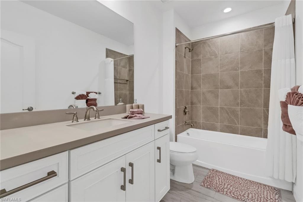 6953 Avalon CIR 1801-21