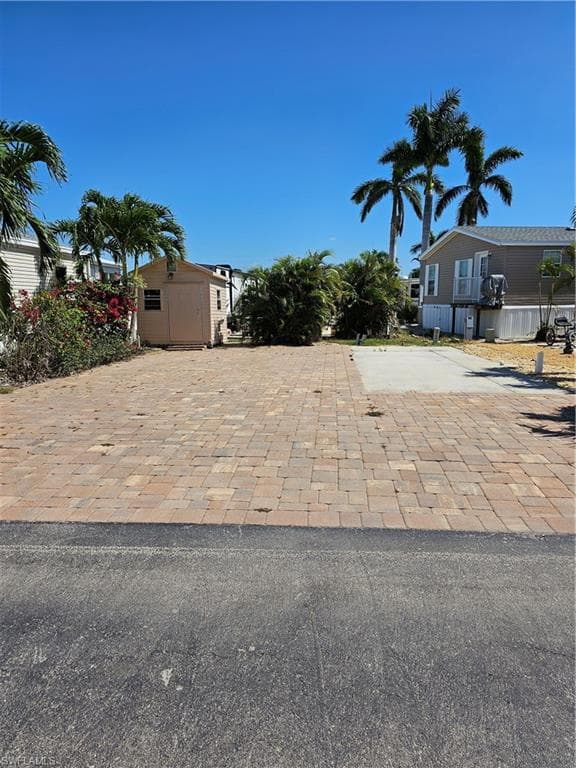 5628 Red Bird LN-7