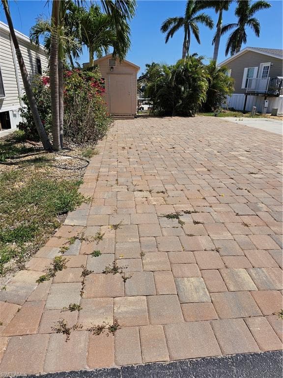 5628 Red Bird LN-9