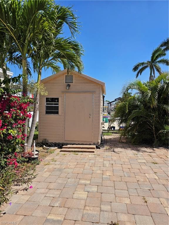 5628 Red Bird LN-10