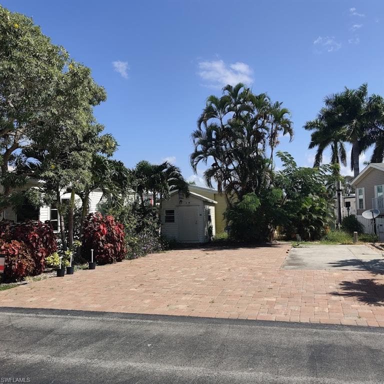 5628 Red Bird LN-14
