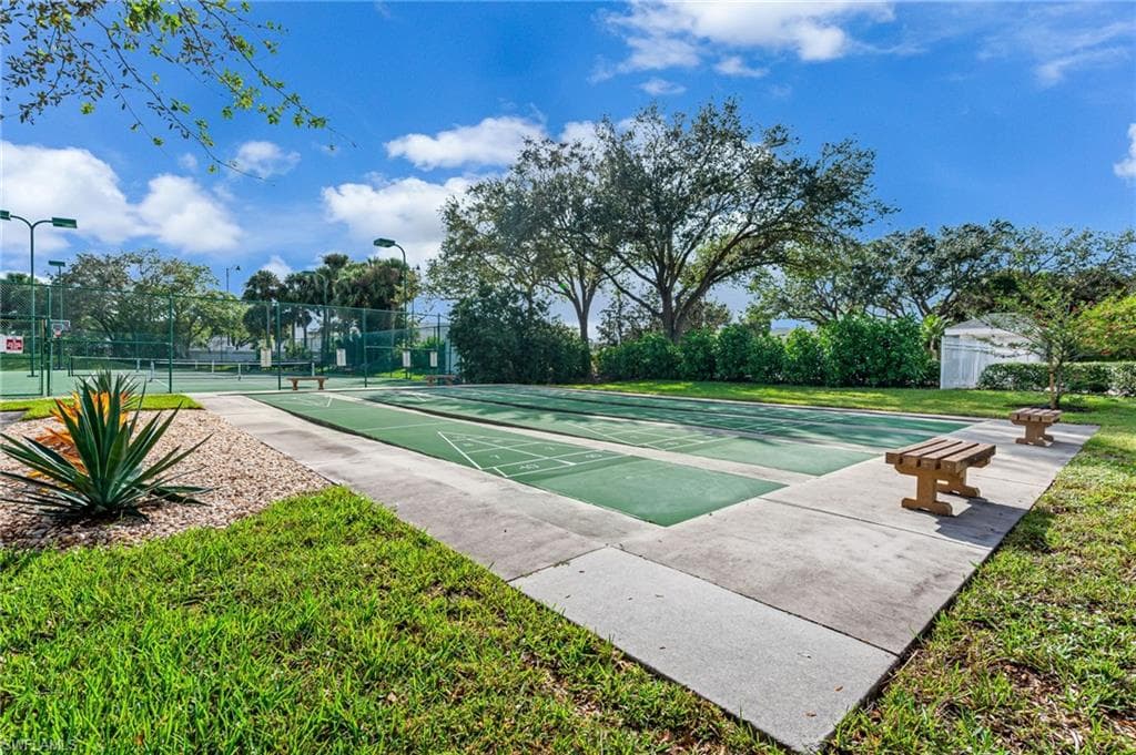25778 Lake Amelia WAY 201-23