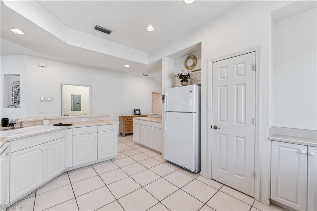 25778 Lake Amelia WAY 201-5