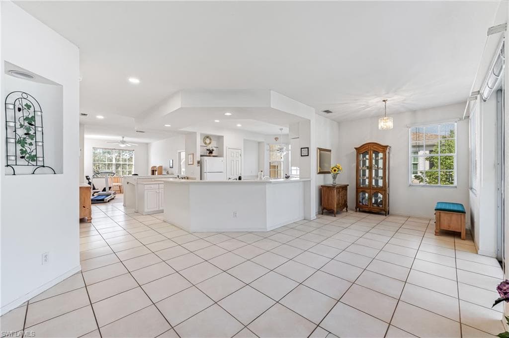 25778 Lake Amelia WAY 201-8