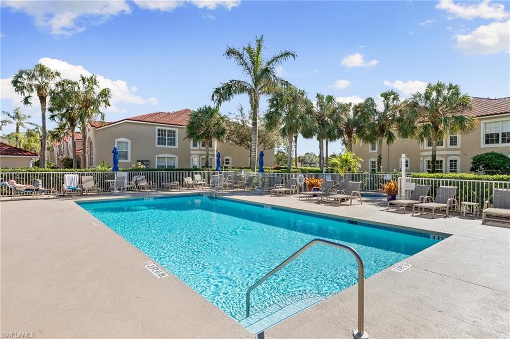 2860 Cypress Trace CIR 1825-22