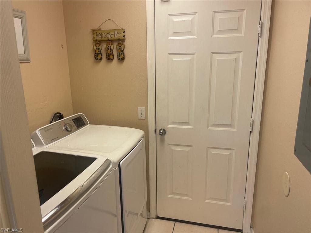 3129 Woodside AVE-23