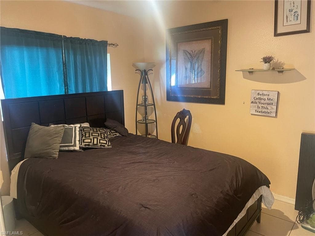 3129 Woodside AVE-21