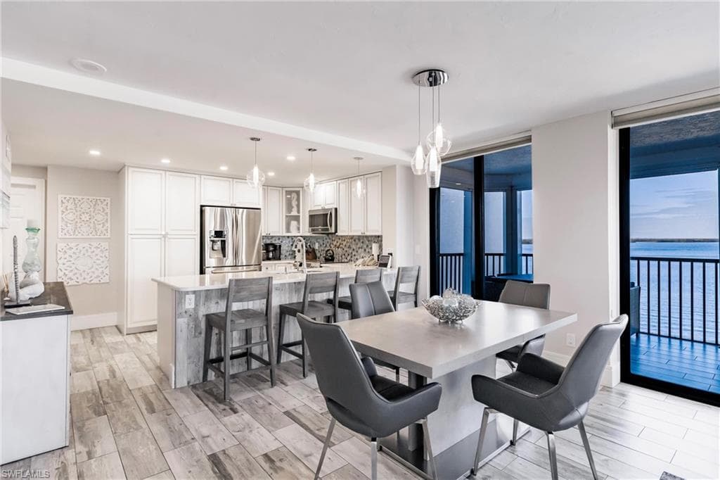 17170 Harbour Point DR 437-6