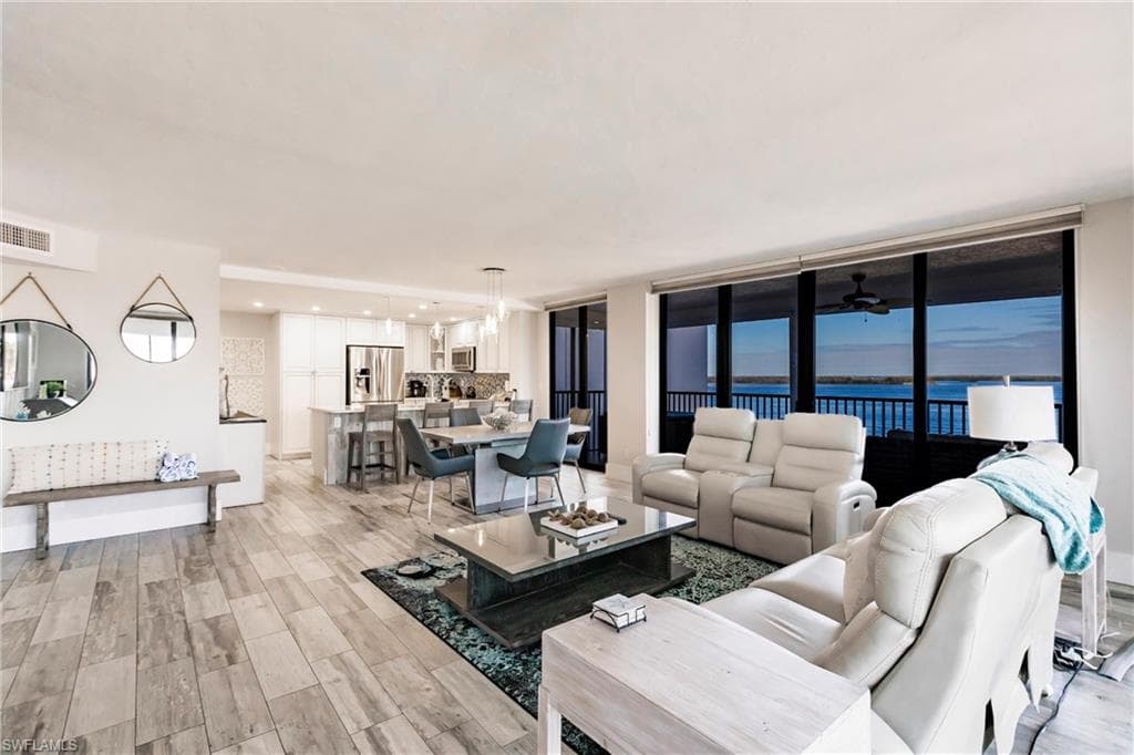 17170 Harbour Point DR 437-3