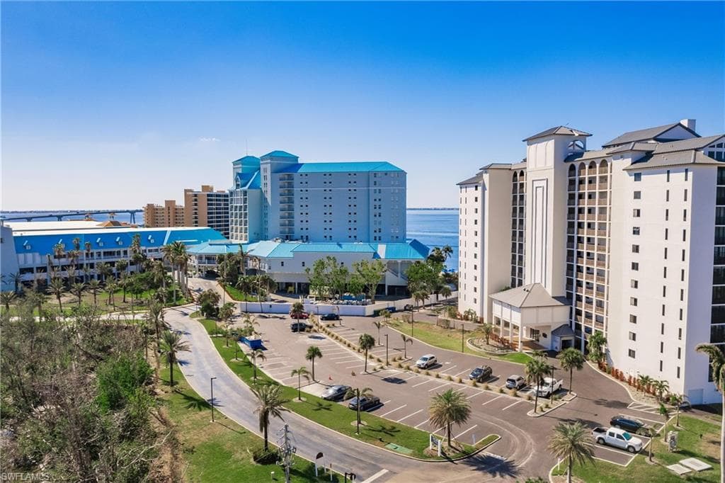 17170 Harbour Point DR 437-39