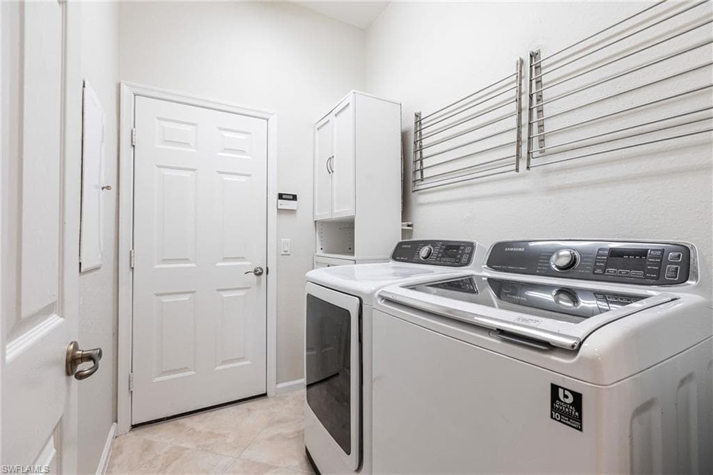 3920 Lakeview Isle CT-13