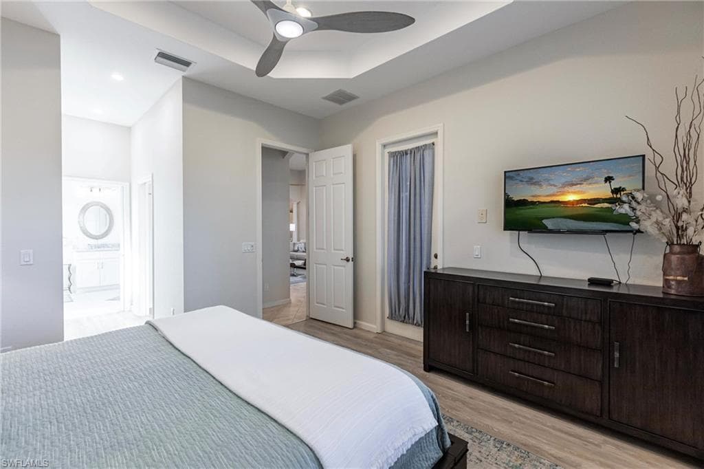 3920 Lakeview Isle CT-20