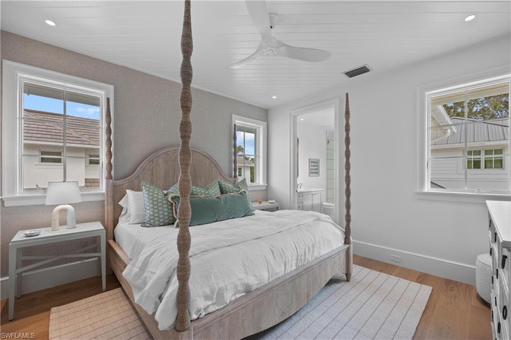 3295 Gordon DR-46