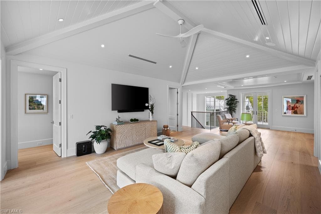 3295 Gordon DR-25