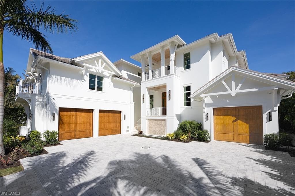 3277 Gordon DR-6