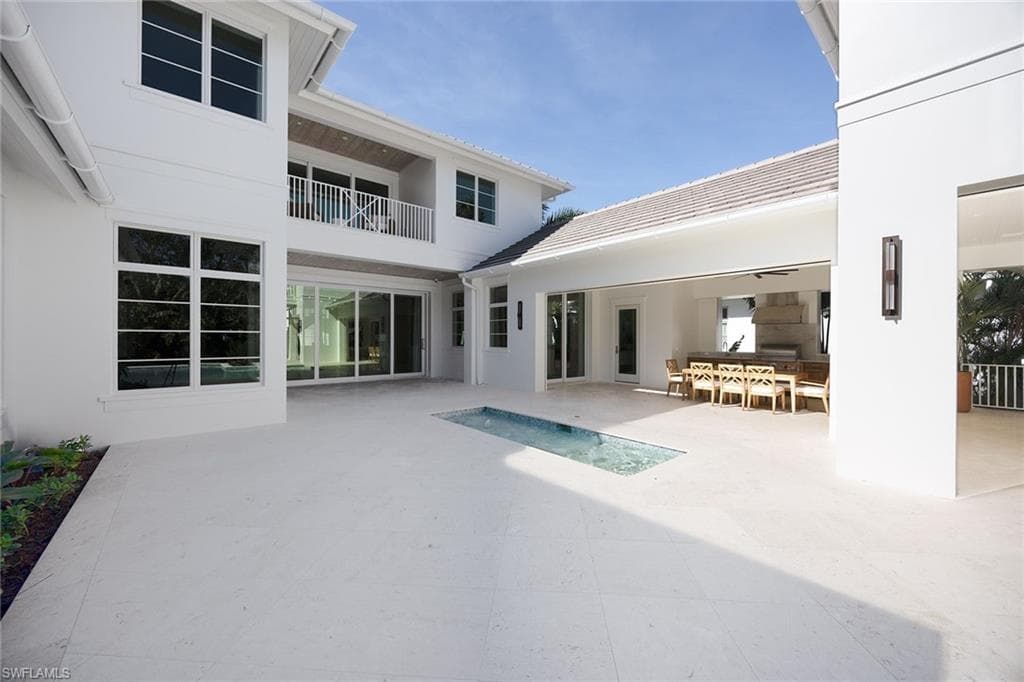 3277 Gordon DR-45