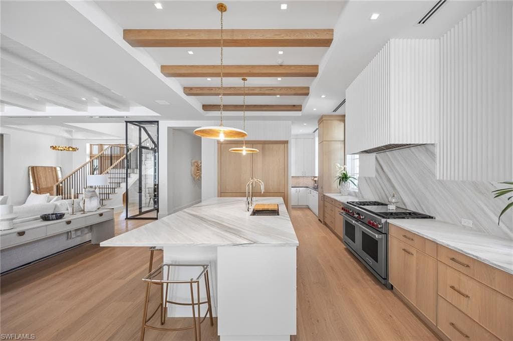 3277 Gordon DR-15