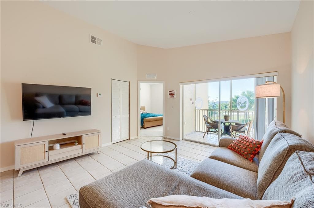4241 Bellasol CIR 1922-16