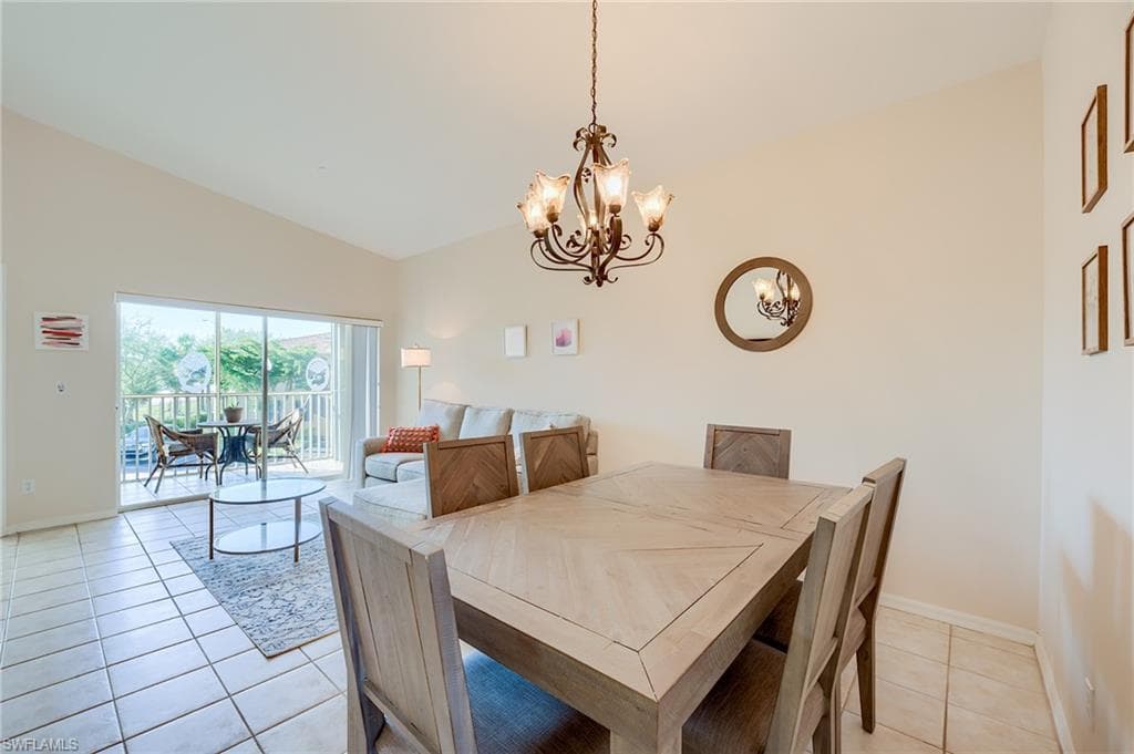 4241 Bellasol CIR 1922-19