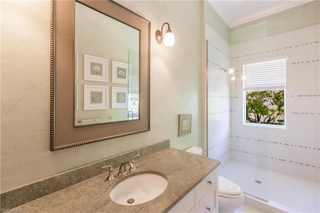 790 18th AVE S-33