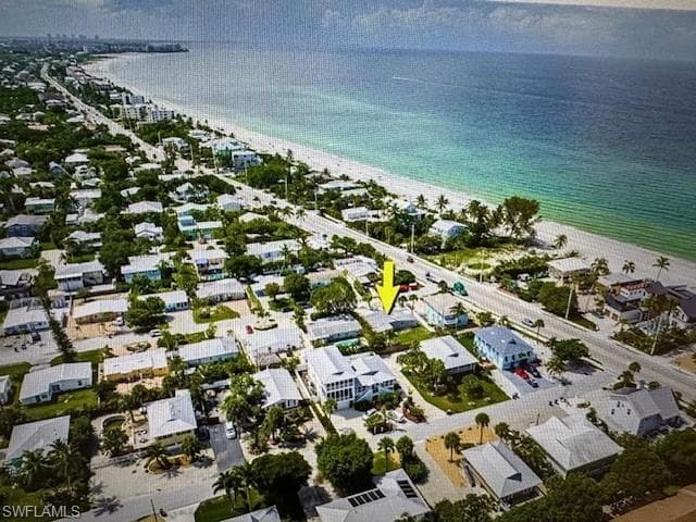 111 Hibiscus DR-1