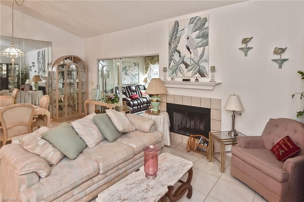 203 McGregor Park CIR-16
