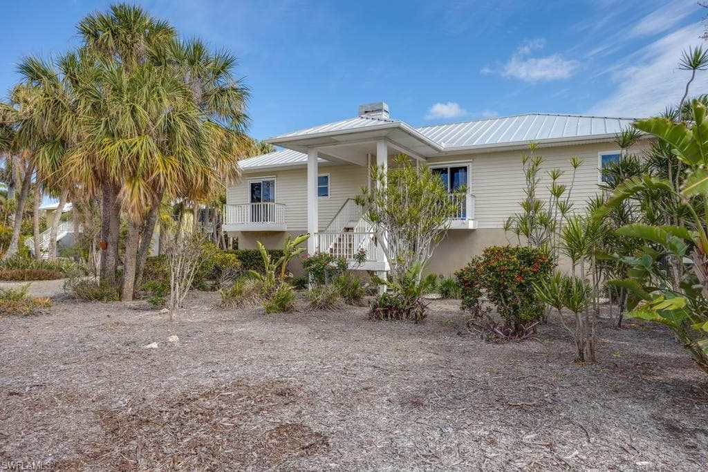 702 Pyrula AVE-2