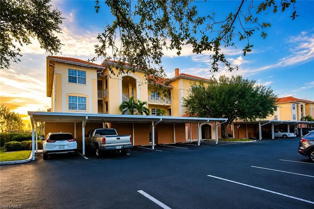 1141 Van Loon Commons CIR 301-5