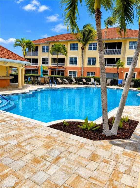 1141 Van Loon Commons CIR 301-4