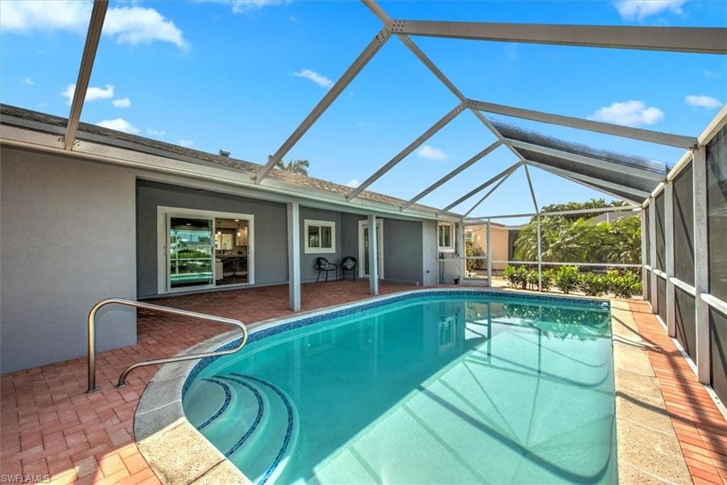 16 Palmview BLVD-24