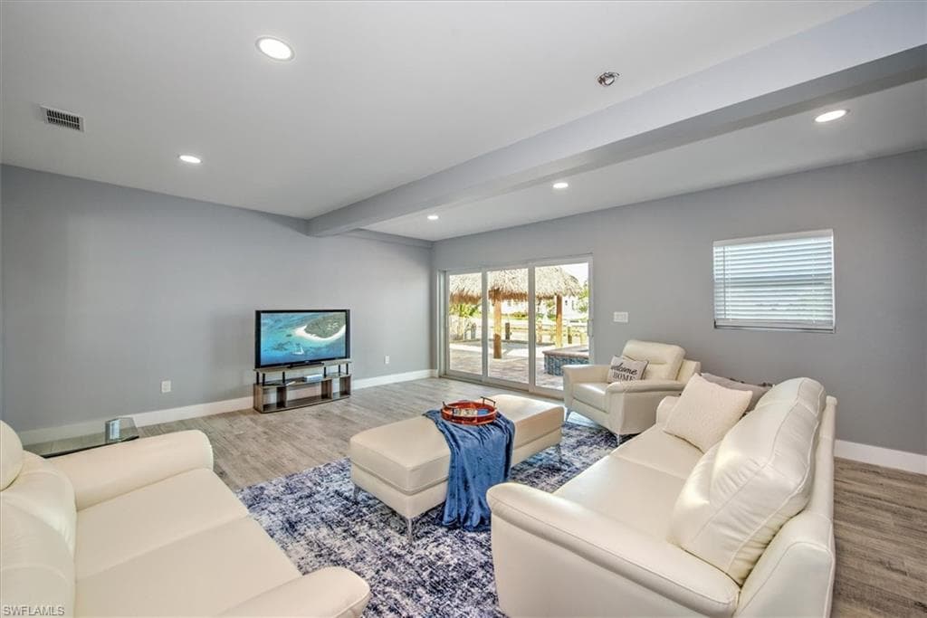 127 Albatross ST-11