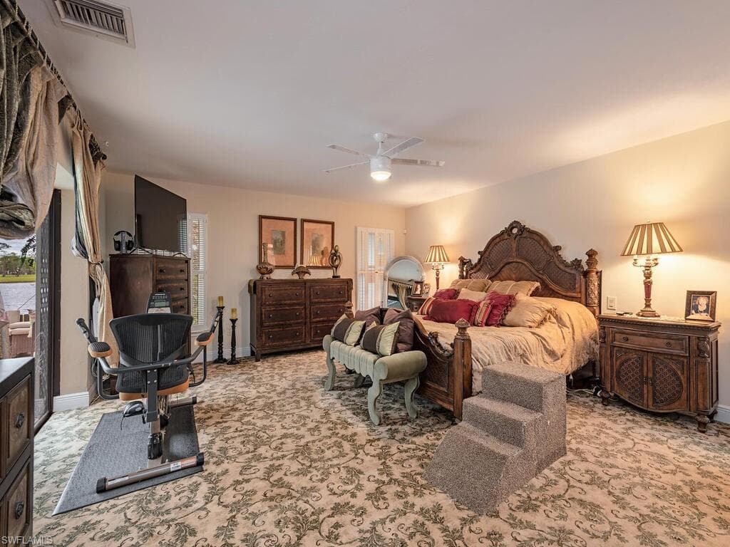 431 Forest Hills BLVD-14
