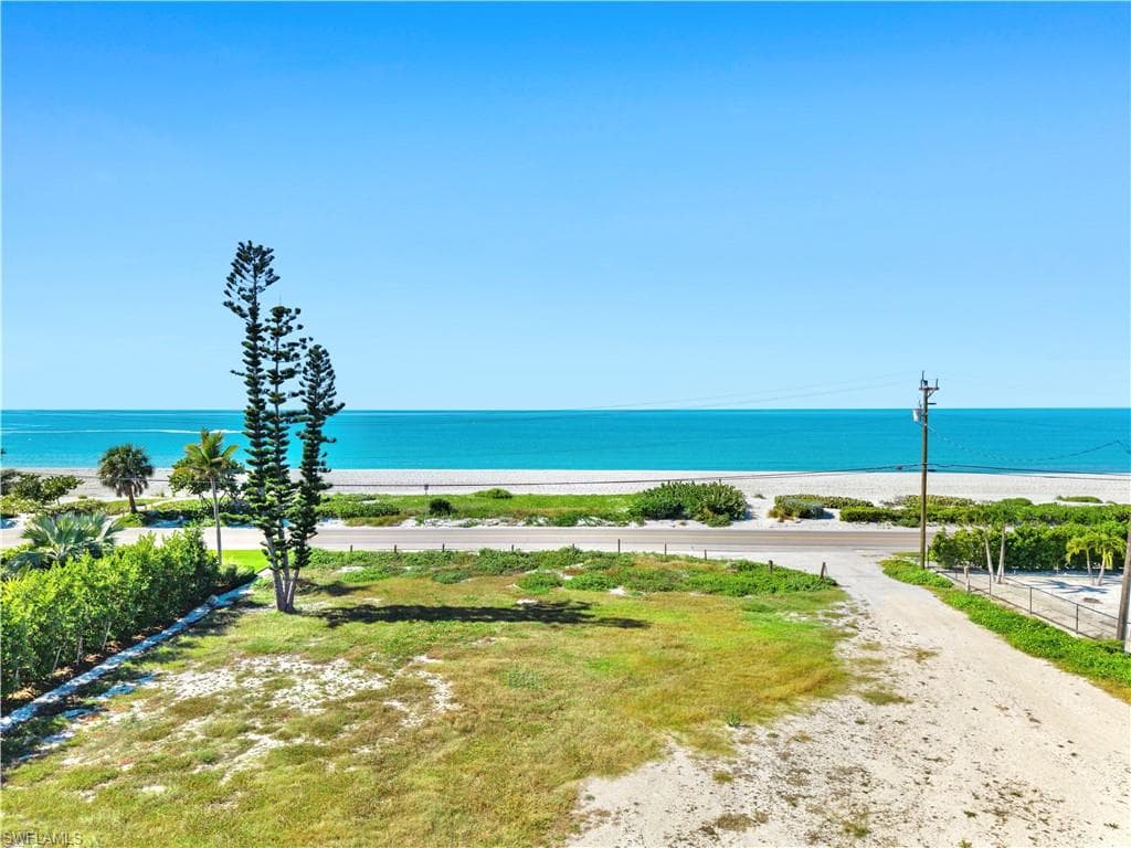 15819 Captiva DR-9