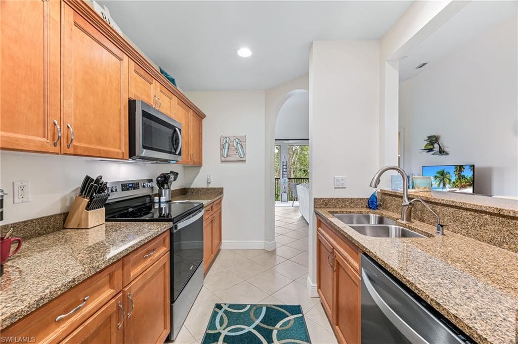 27001 Serrano WAY 201-12
