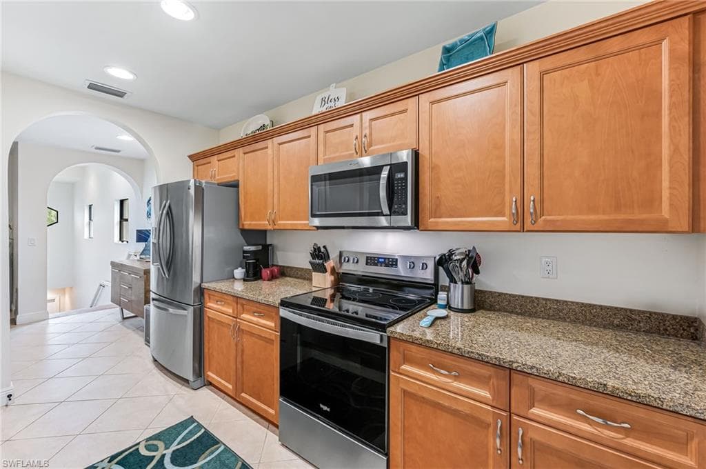 27001 Serrano WAY 201-11
