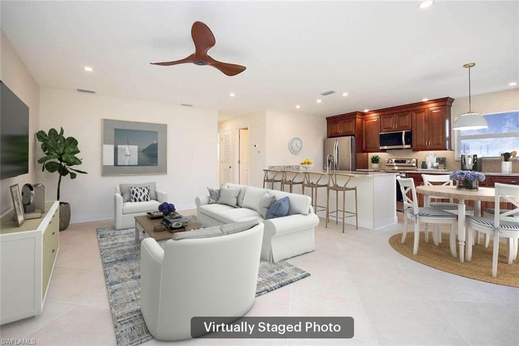 827 E Gulf DR M4-3