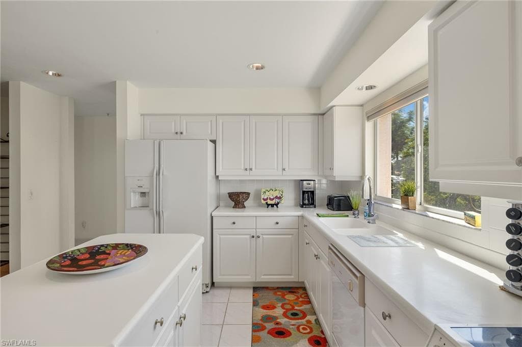 14811 Laguna DR 101-12