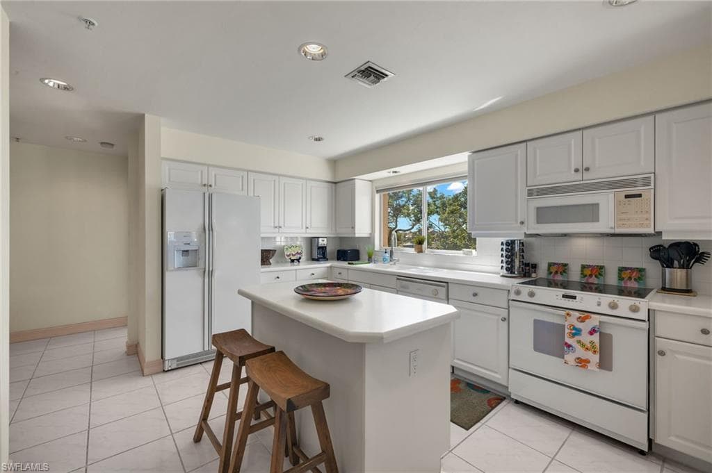 14811 Laguna DR 101-9
