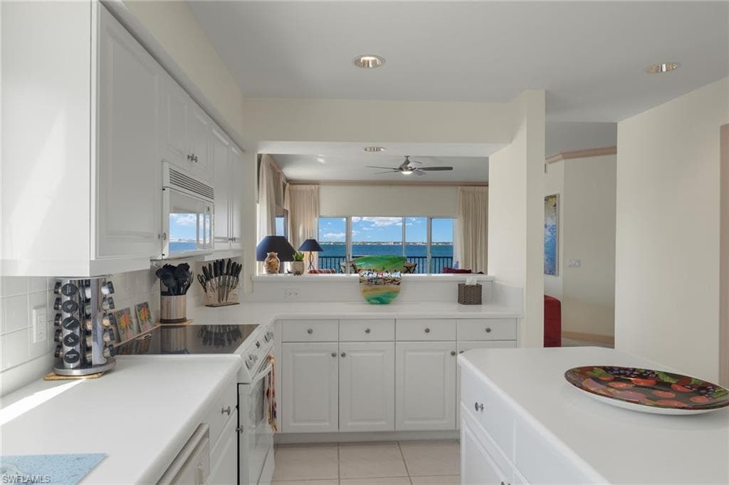 14811 Laguna DR 101-11