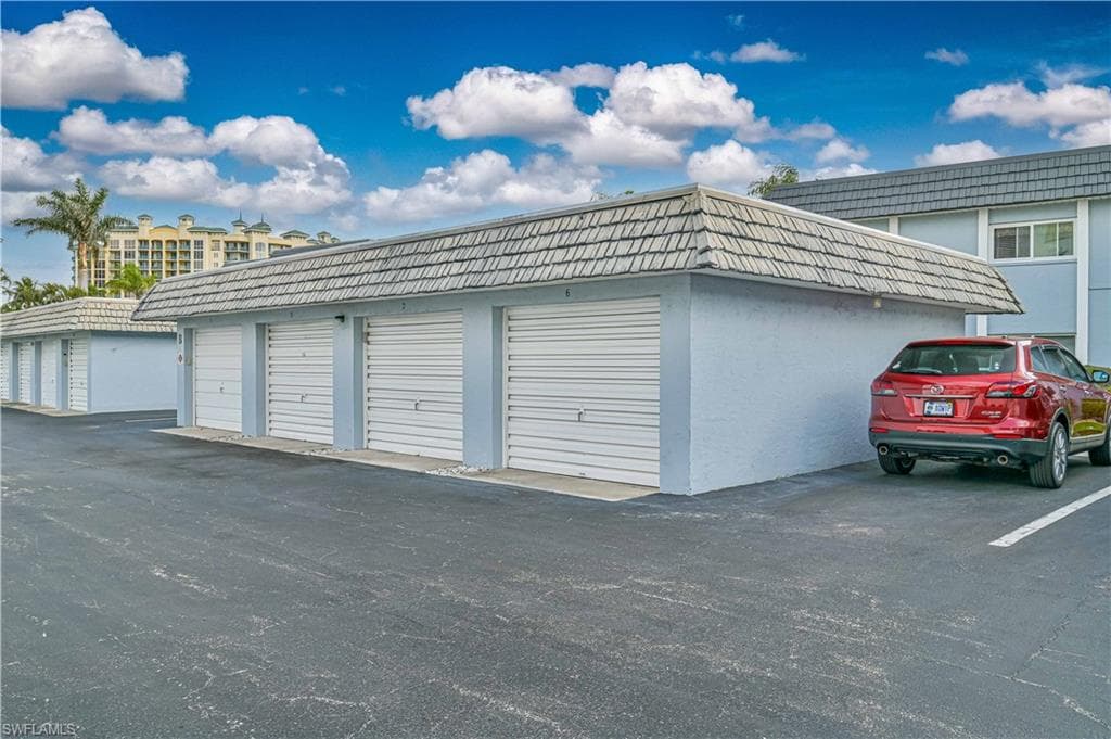 3390 N Key DR 6-6