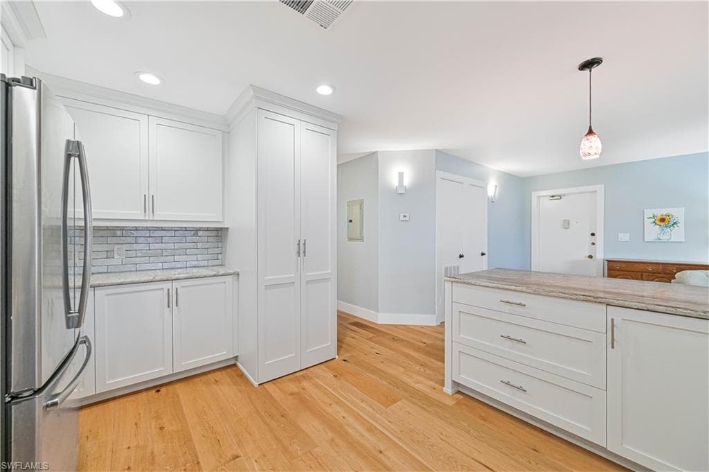 3390 N Key DR 6-13