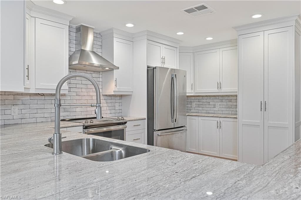 3390 N Key DR 6-12