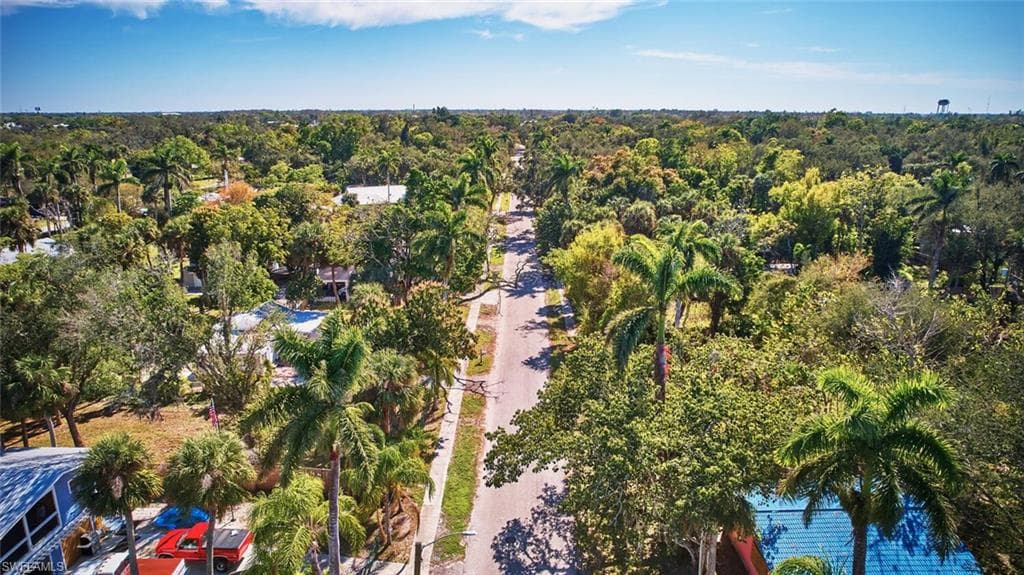213 Delray AVE-12