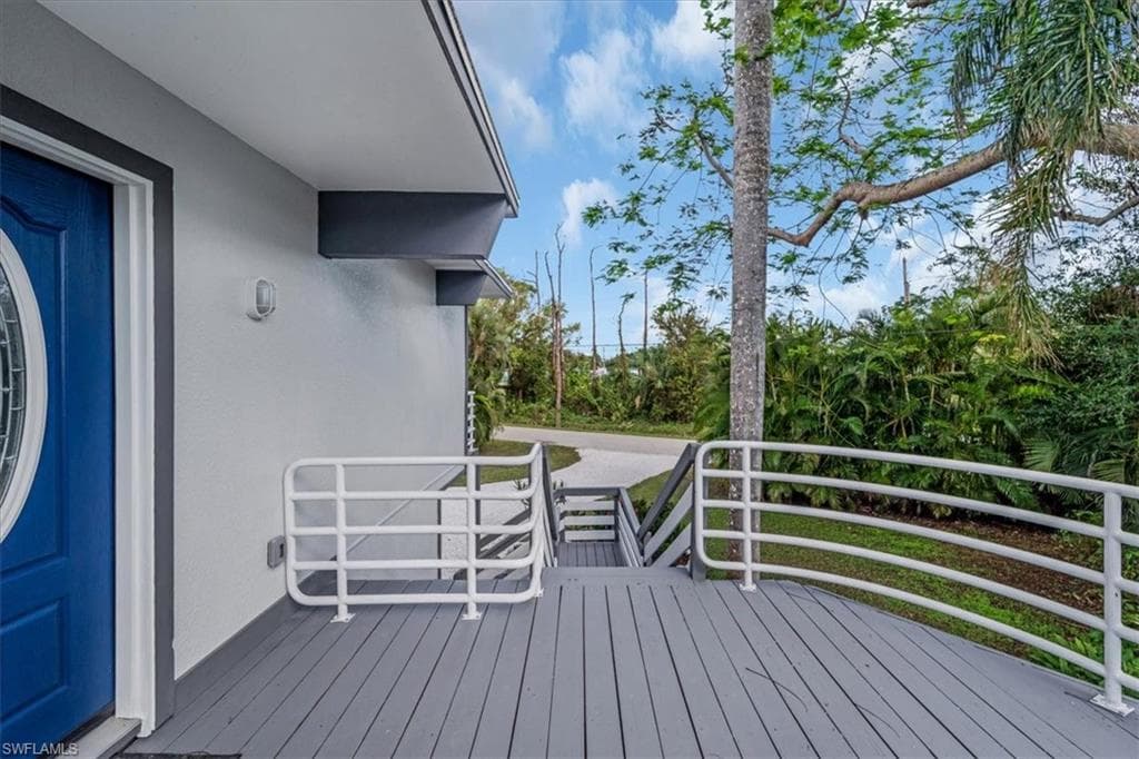 10925 Russell RD-6