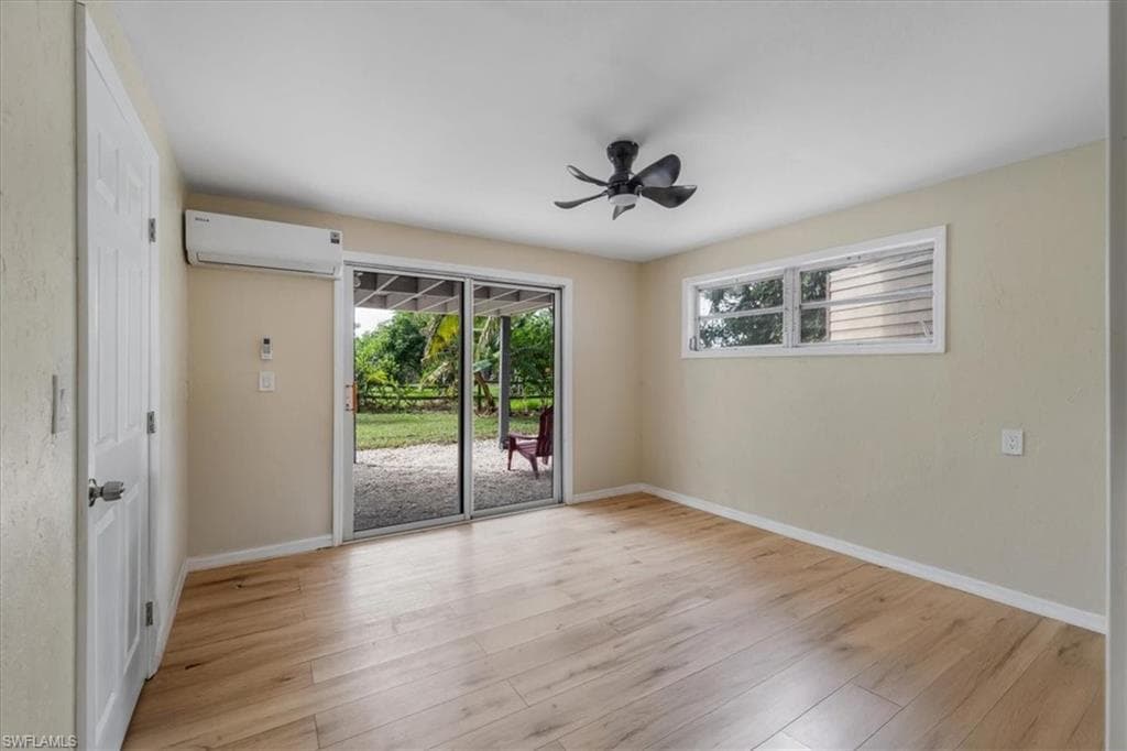 10925 Russell RD-42