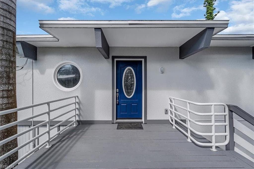 10925 Russell RD-7
