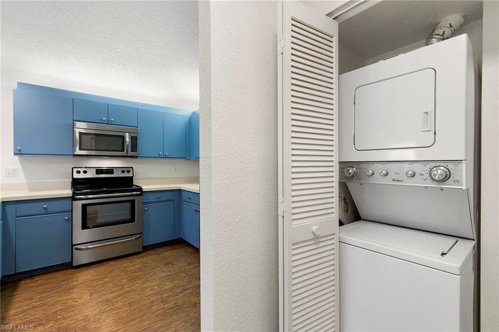 55 Emerald Woods DR C4-11