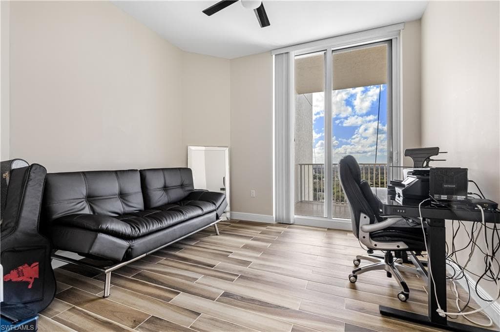 2090 W First ST I2409-23