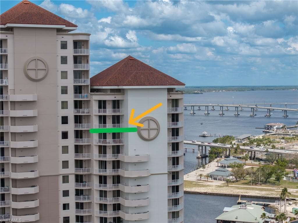 2090 W First ST I2409-2